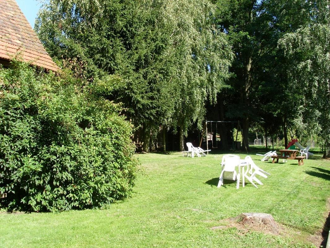 Gites Et Chambres D'Hotes Maison Ungerer Hunspach Exteriör bild