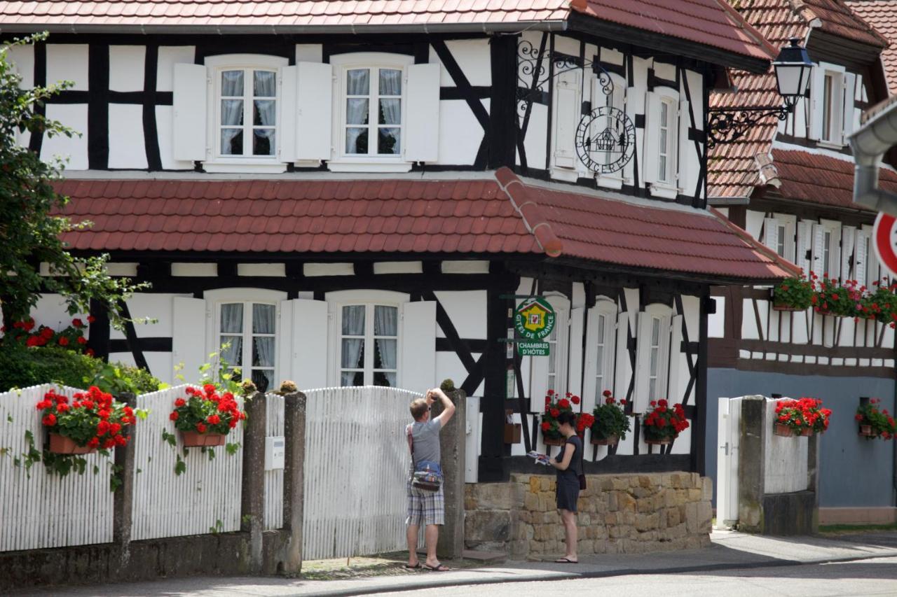 Gites Et Chambres D'Hotes Maison Ungerer Hunspach Exteriör bild
